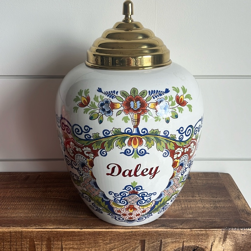 Royal Goedewaagen Authentic Delft Tobacco Jar